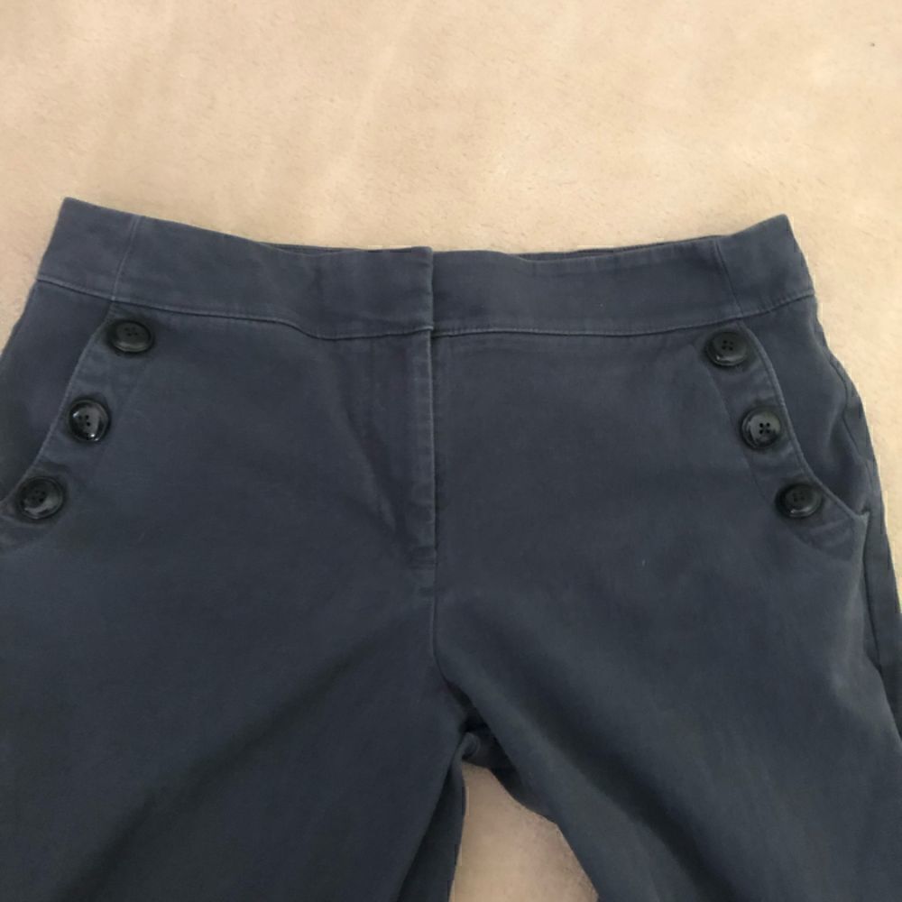 LOFT Sailor Style Cropped Pants - Picture 3 of 10
